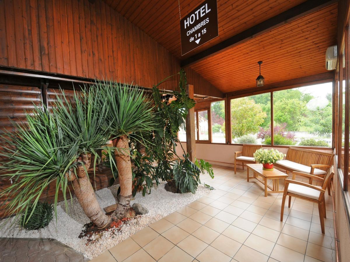 Hotel La Cabane Belin-Beliet Buitenkant foto